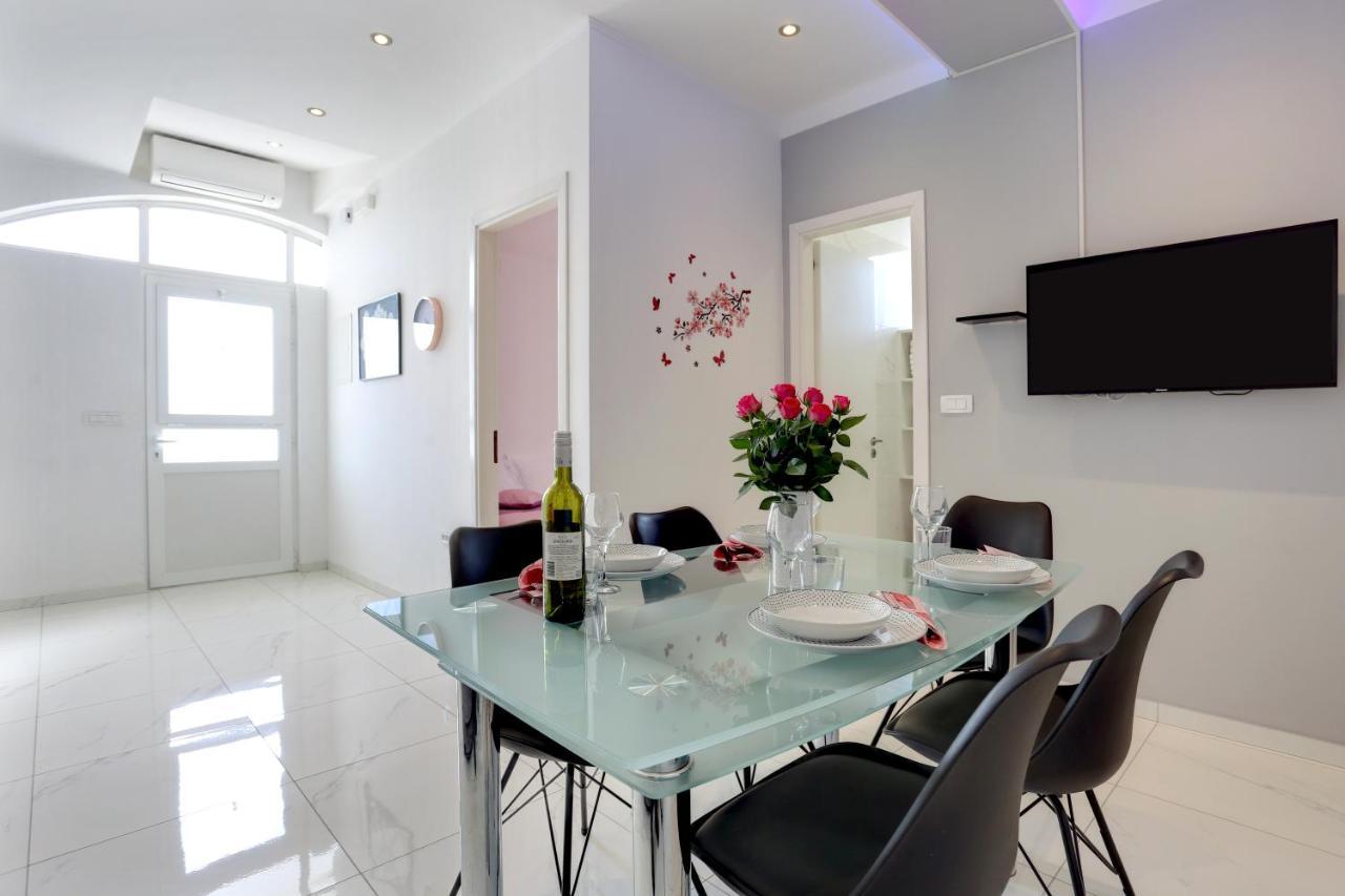 Adorable Apartment Ena Kastela Luaran gambar